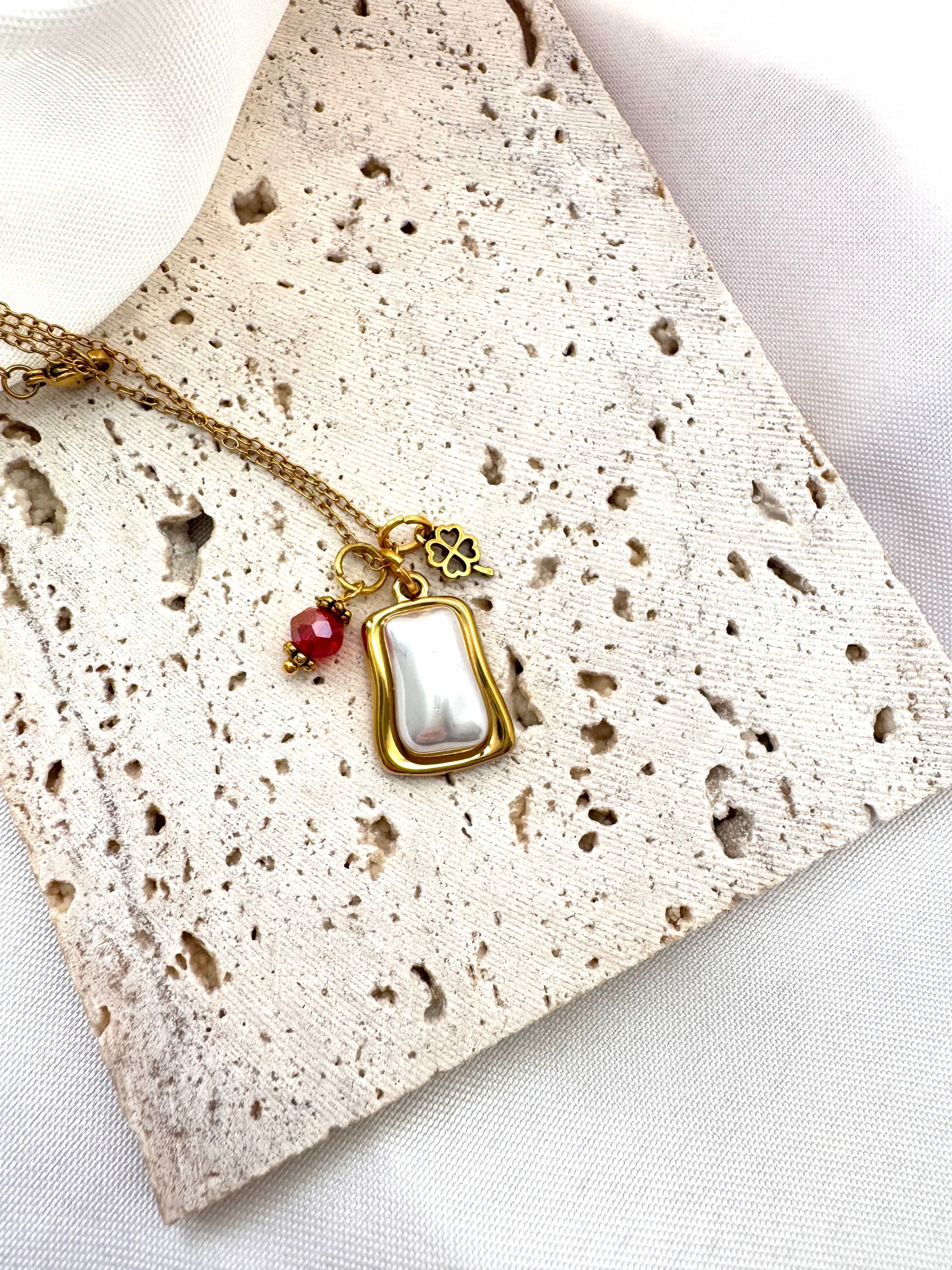 Collana ENA