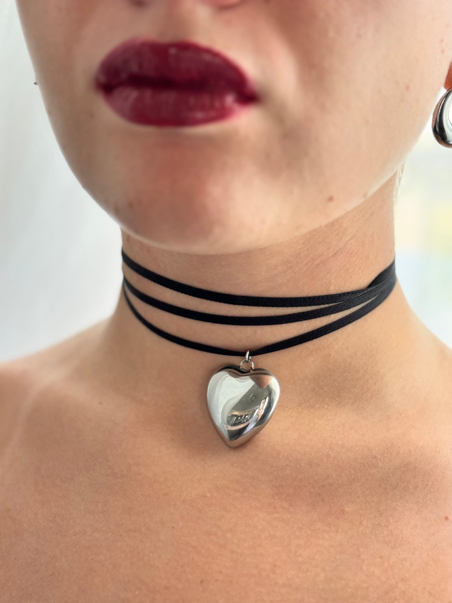 Collana con cordoncino e cuore