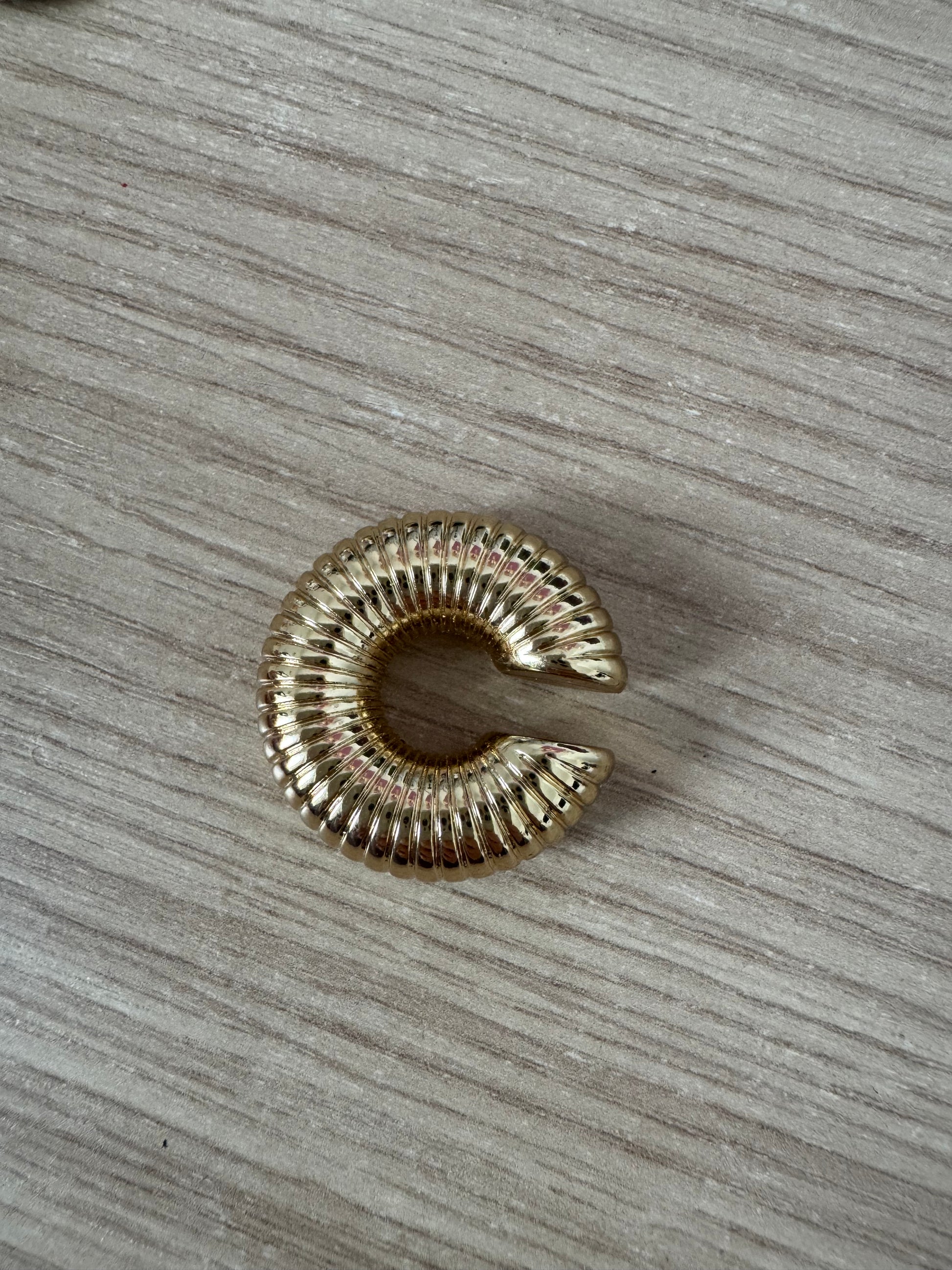 Earcuff /omaggio