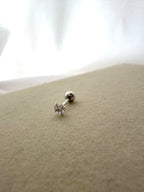 Mono orecchino PUNTO LUCE (4mm)