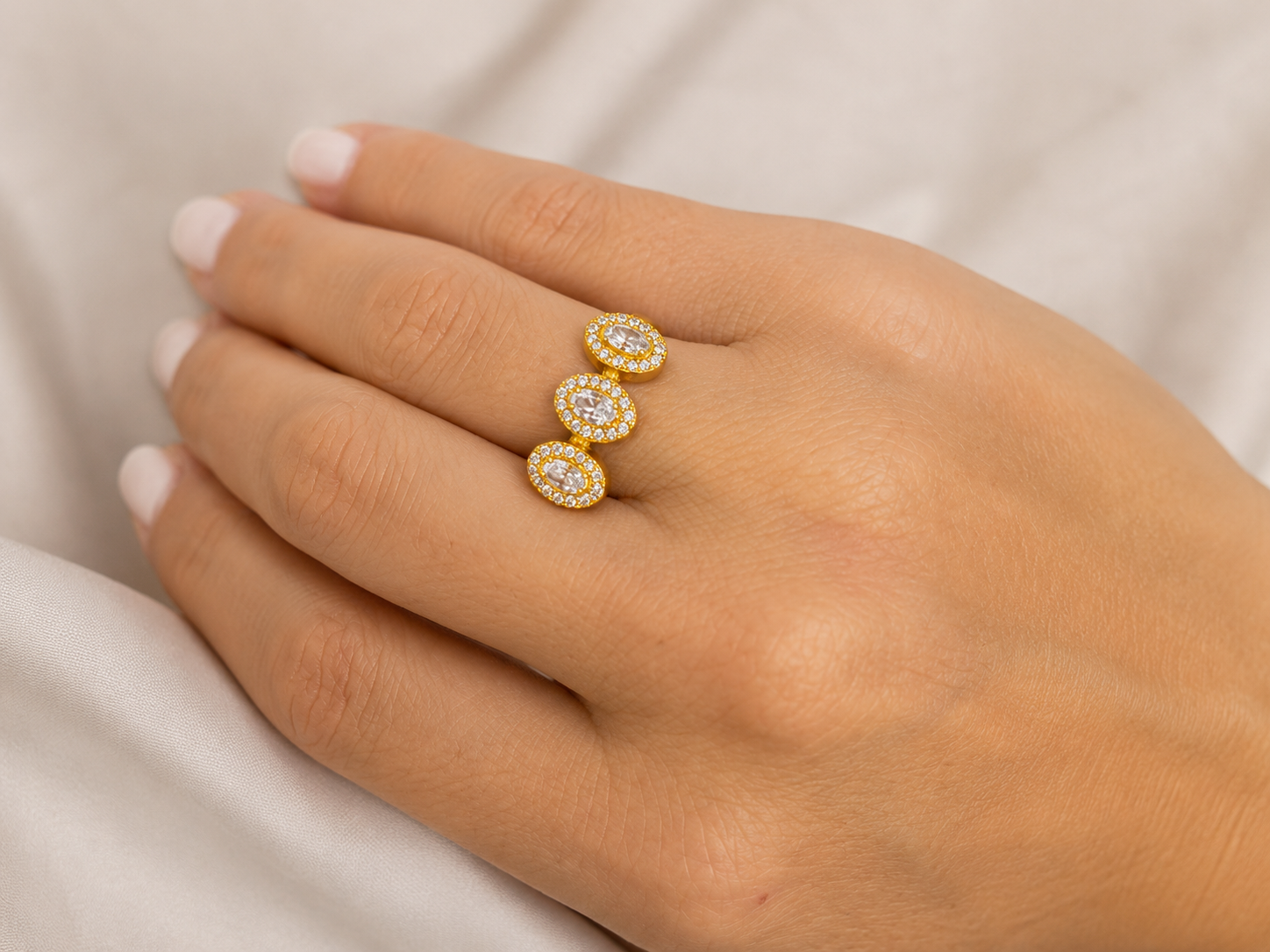 Anello TRILOGY OVALE