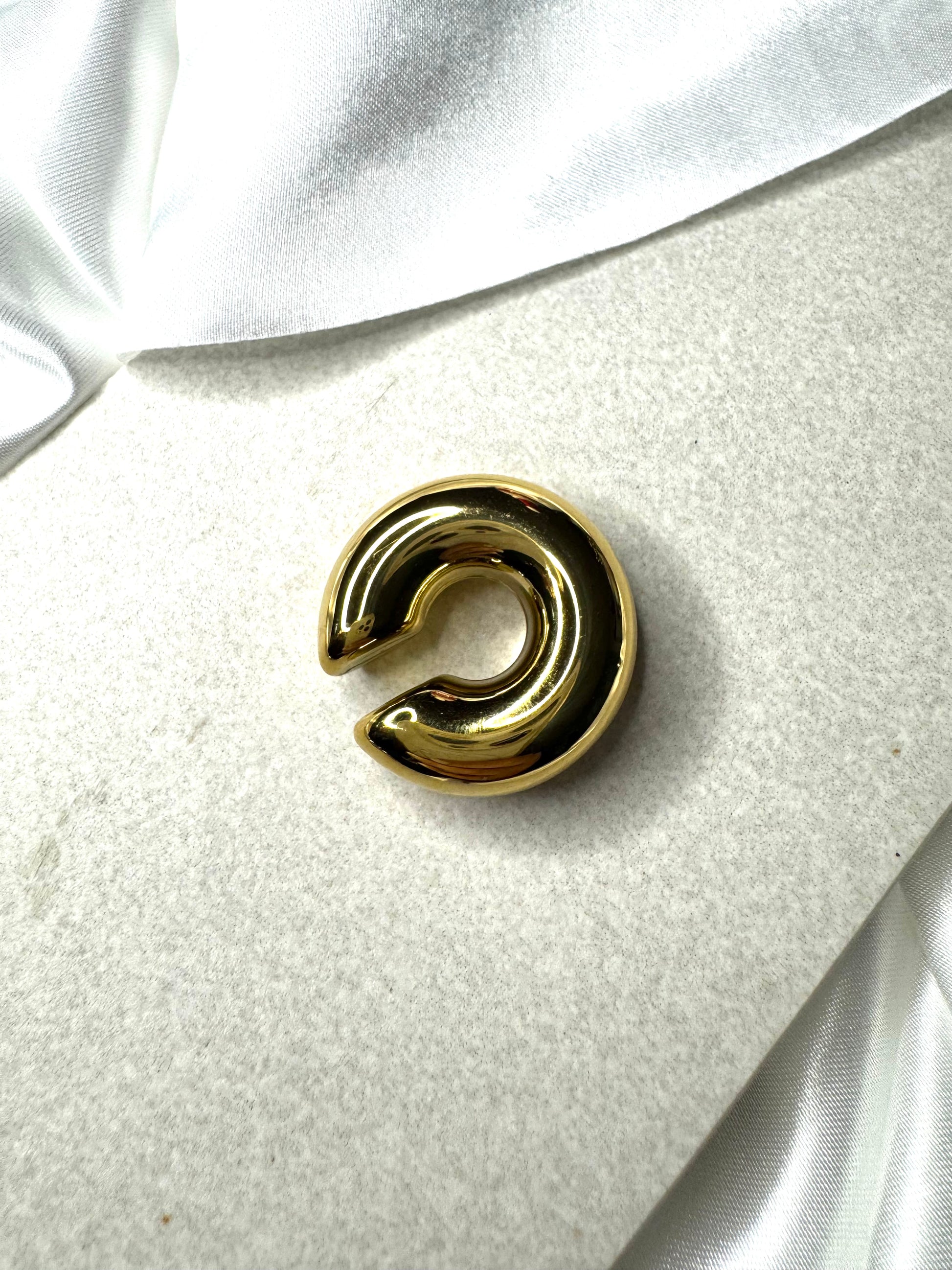 Earcuff